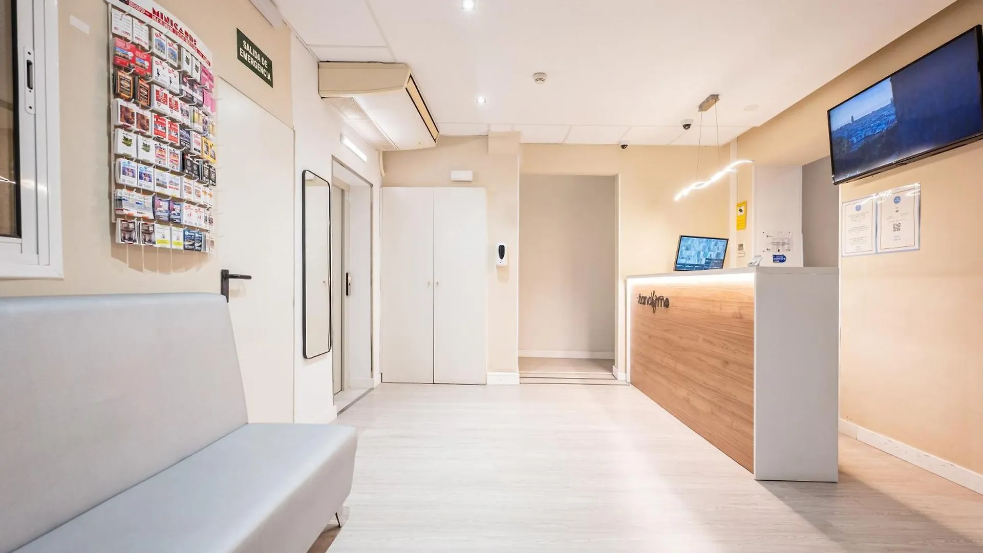 ** Guest house Standbyme Ramblas Barcelona Spain