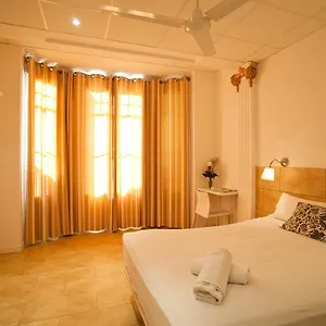Πανσιόν Martinval, Βαρκελώνη